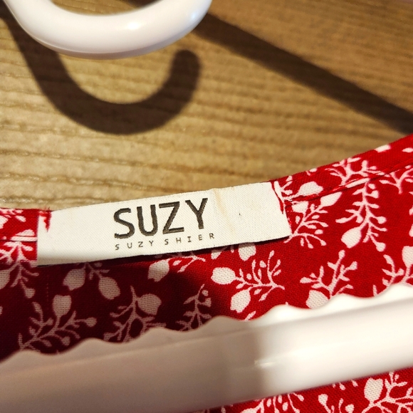 Suzy Shier Red Floral Dress - Picture 2 of 5